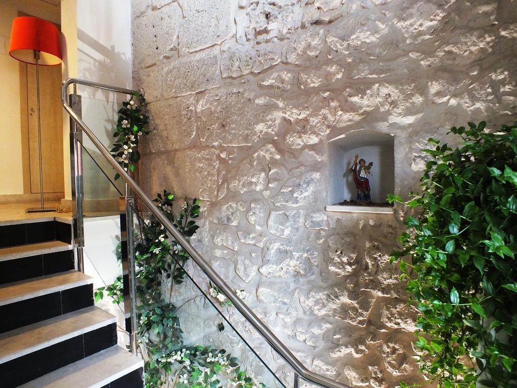 Hotel Puerta Del Arco Tudela de Duero ภายนอก รูปภาพ